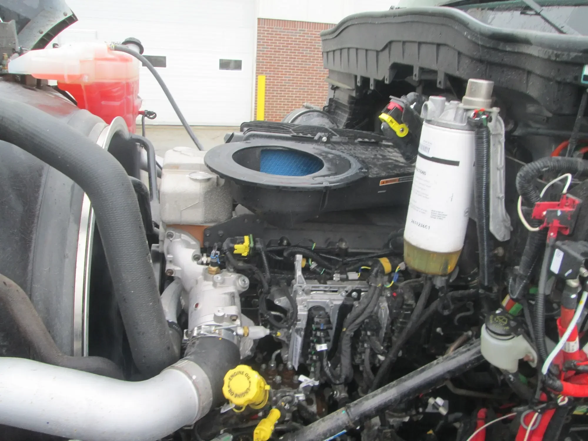 2024 International HX - image 16