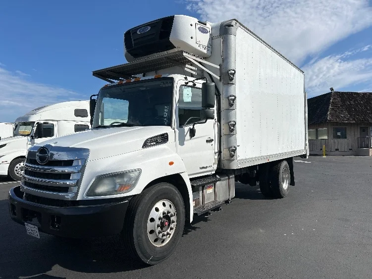 2020 Hino 338 in Torrance, CA — photo 3