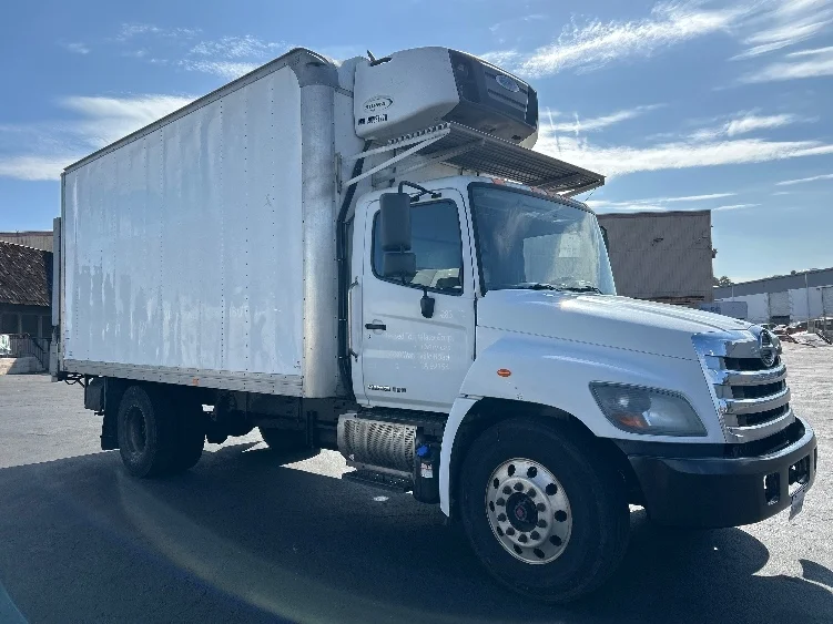 2020 Hino 338