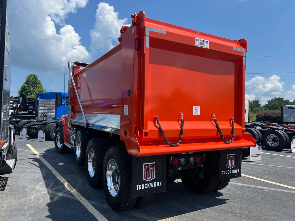 2027 Kenworth in Huntsville, AL — photo 2