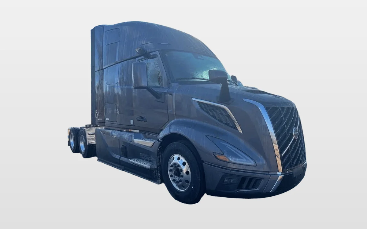 2025 Volvo - image 1