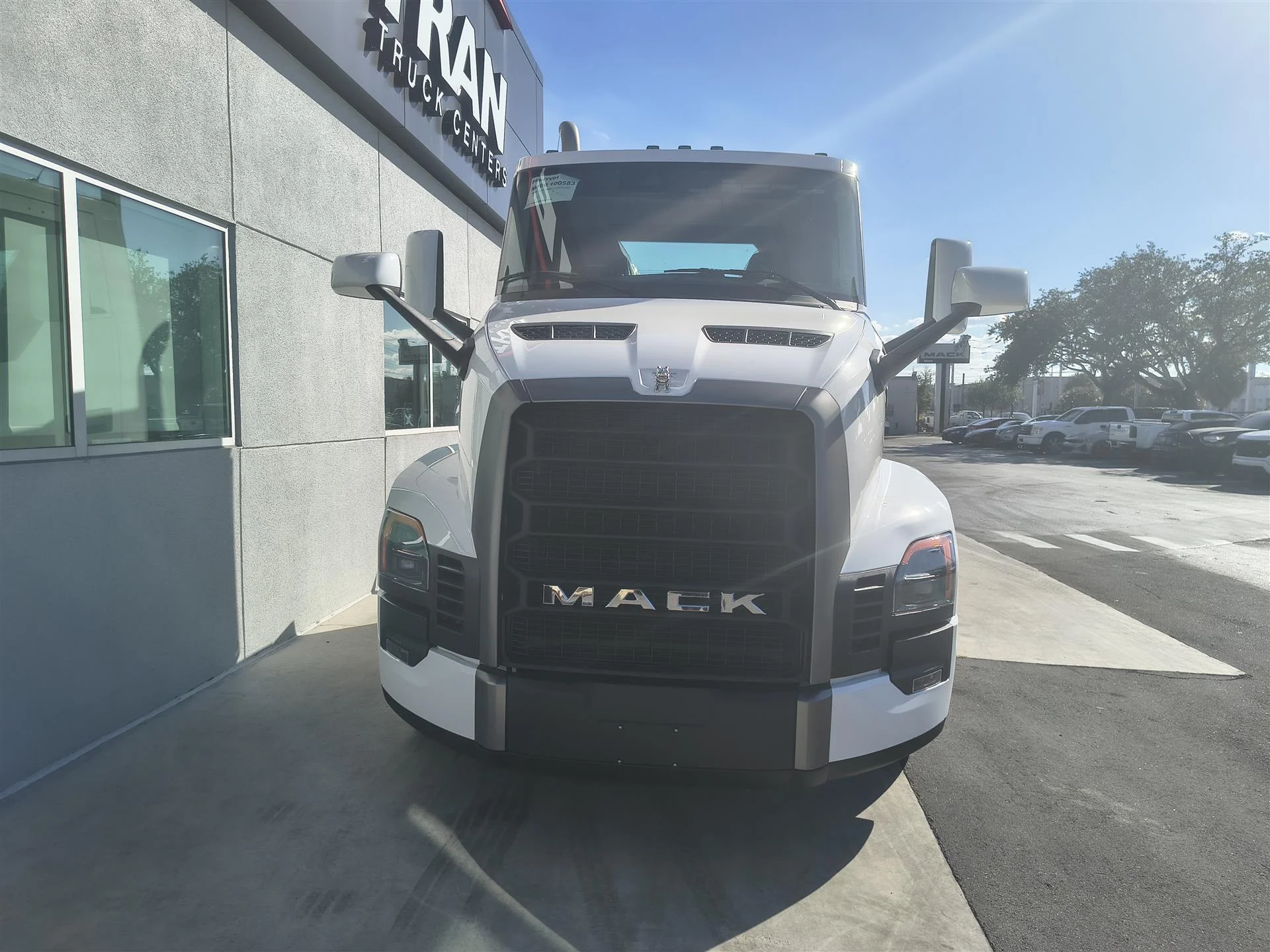 2026 Mack Pinnacle in Fort Lauderdale, FL — photo 2