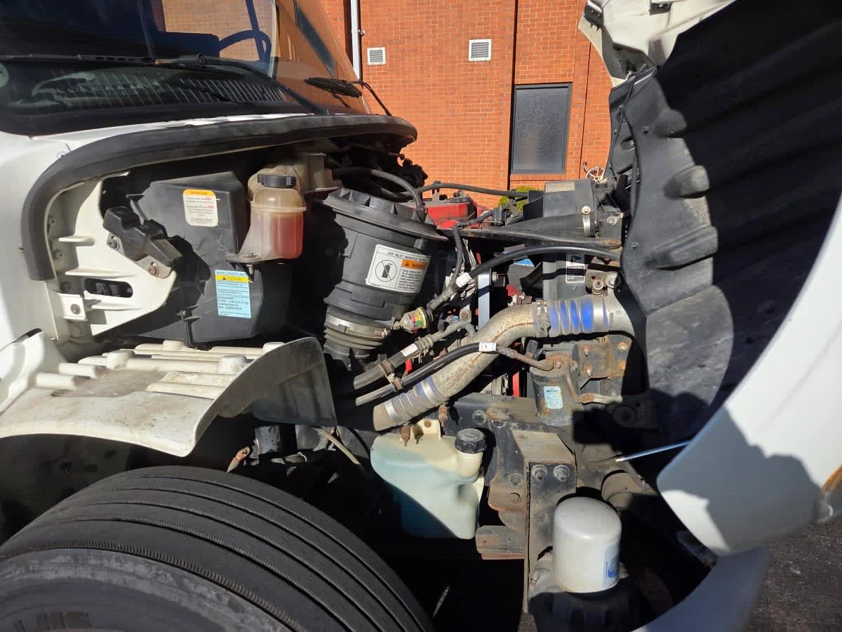 2015 Freightliner M2 106 - image 10