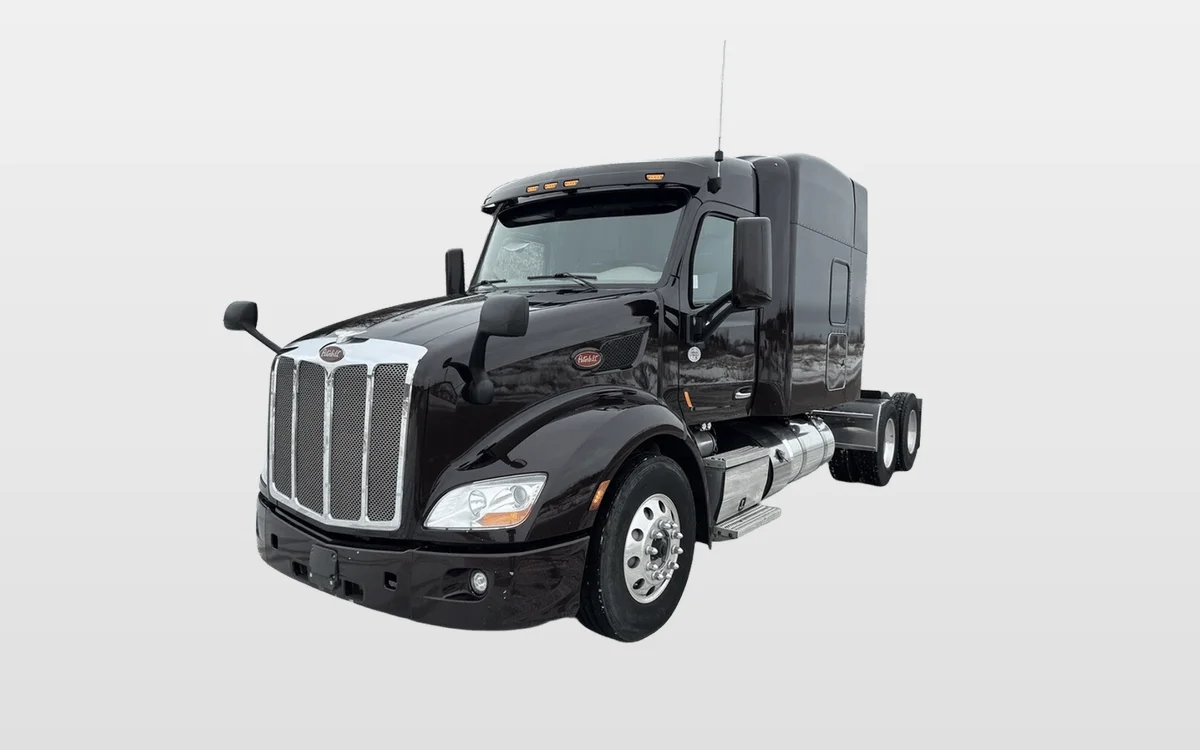 2021 Peterbilt 579 - image 1