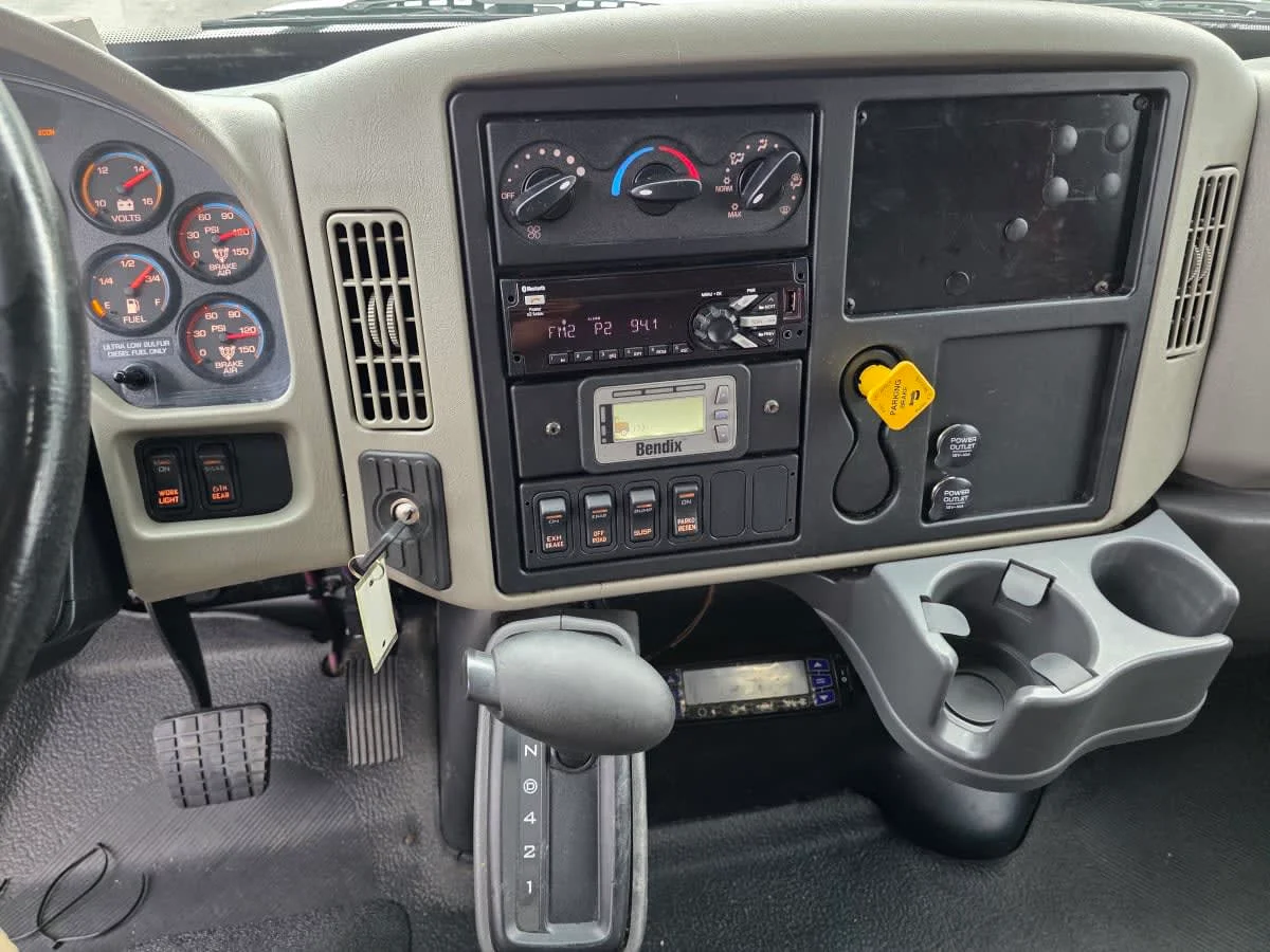 2019 International 4300 in Bensalem, PA — photo 18