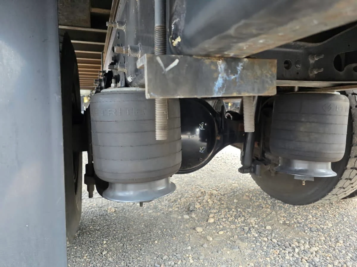 2019 International 4300 - image 12