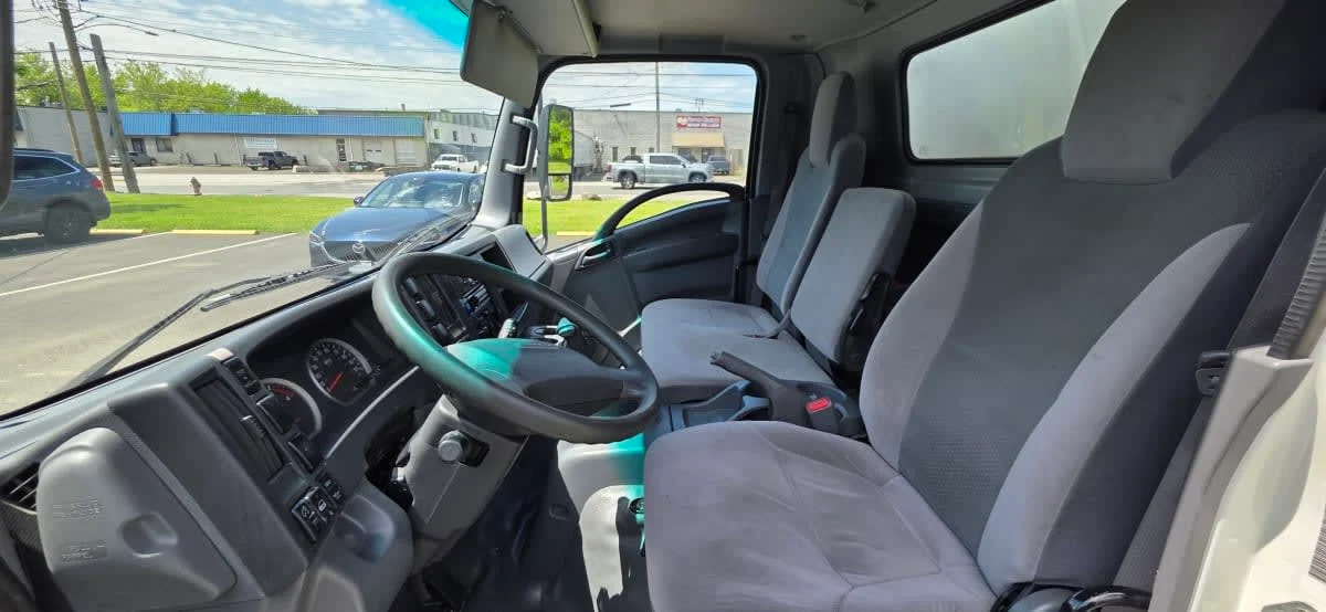 2018 Isuzu NRR in Bensalem, PA — photo 8