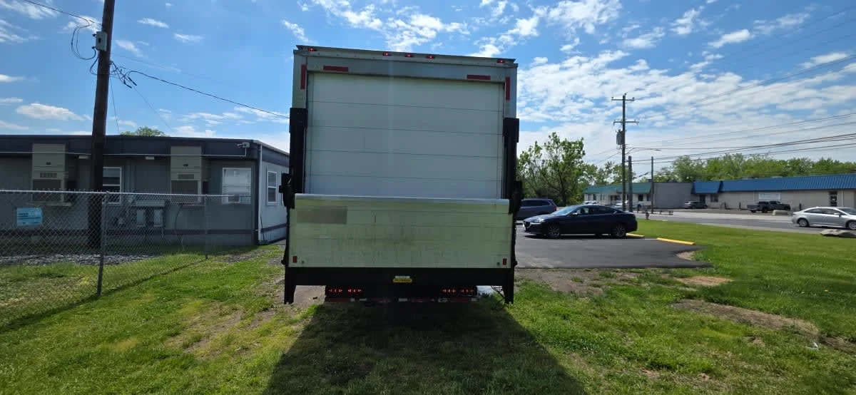 2018 Isuzu NRR in Bensalem, PA — photo 5