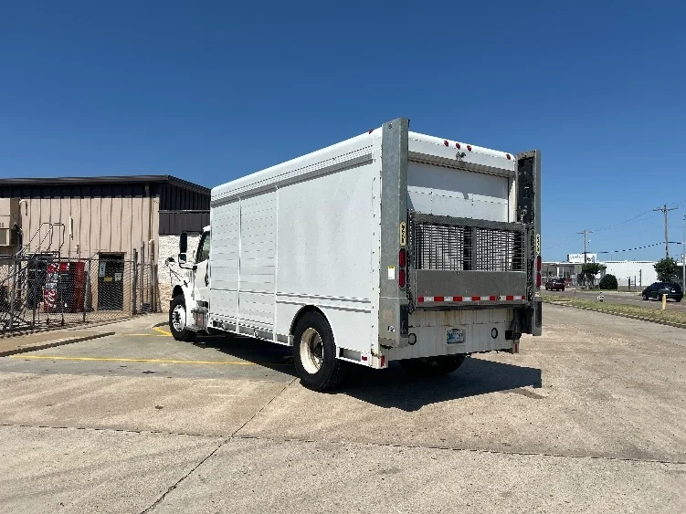 2022 Freightliner eM2 in Dallas, TX — photo 6