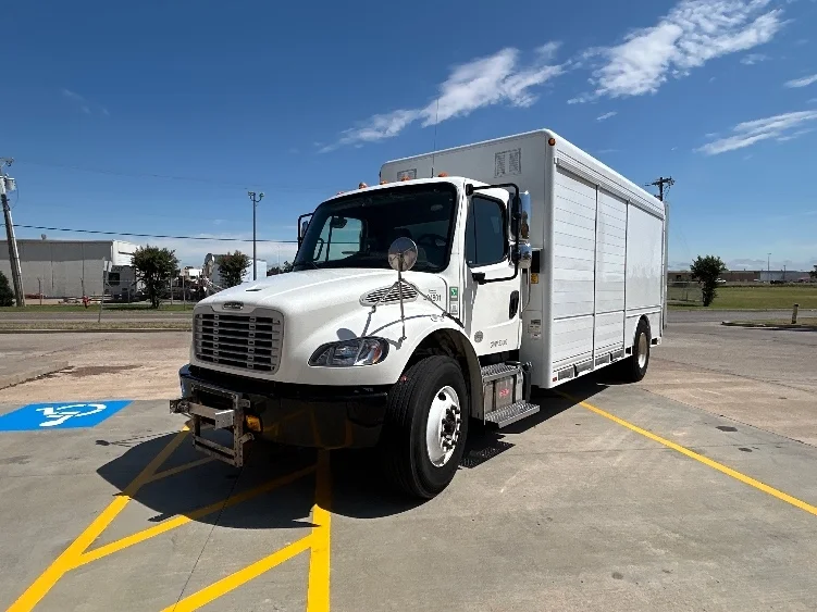 2022 Freightliner eM2 in Dallas, TX — photo 3