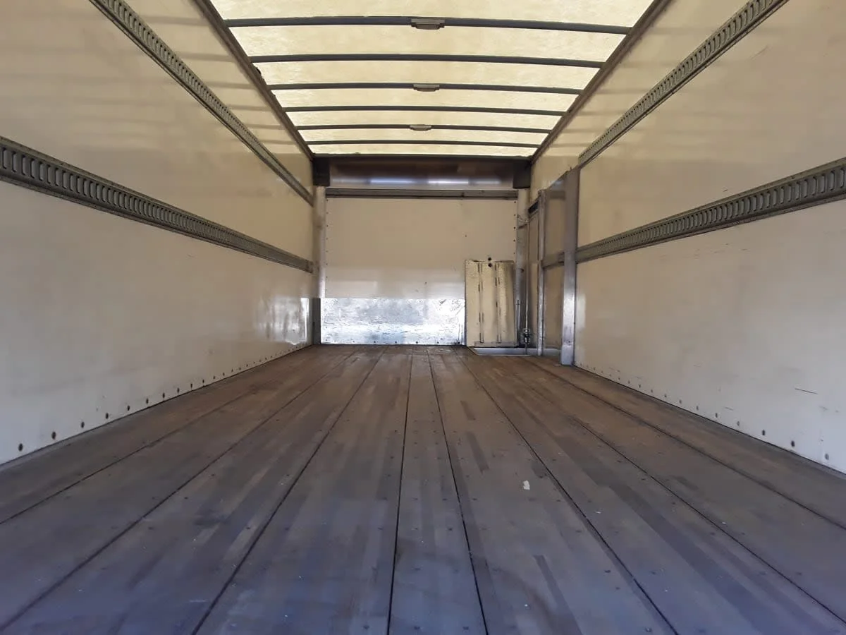 2019 Freightliner M2 106 - image 8