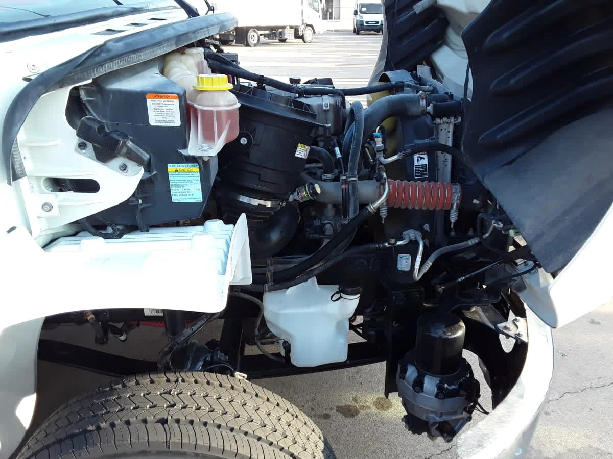 2019 Freightliner M2 106 - image 10