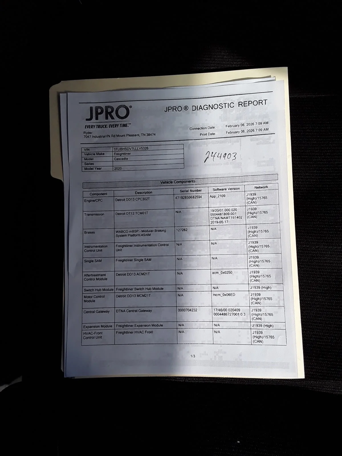 2020 Freightliner Cascadia - image 9