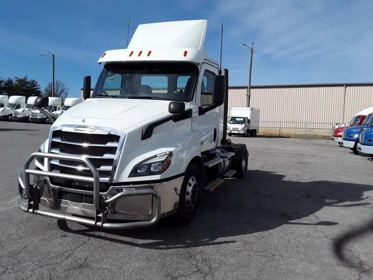 2020 Freightliner Cascadia in La Vergne, TN