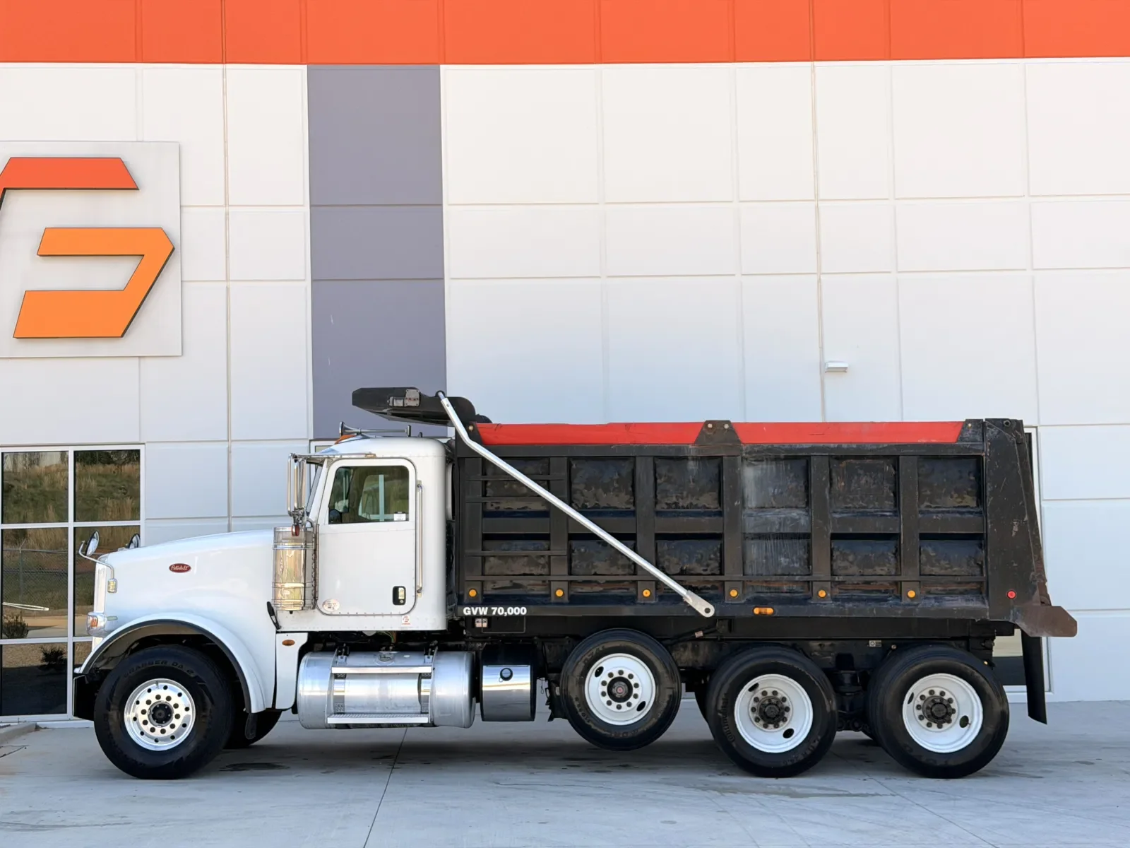 2016 Peterbilt 367 in Greer, SC — photo 5