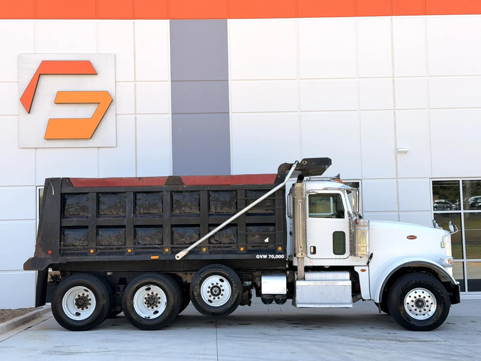 2016 Peterbilt 367 in Greer, SC — photo 4