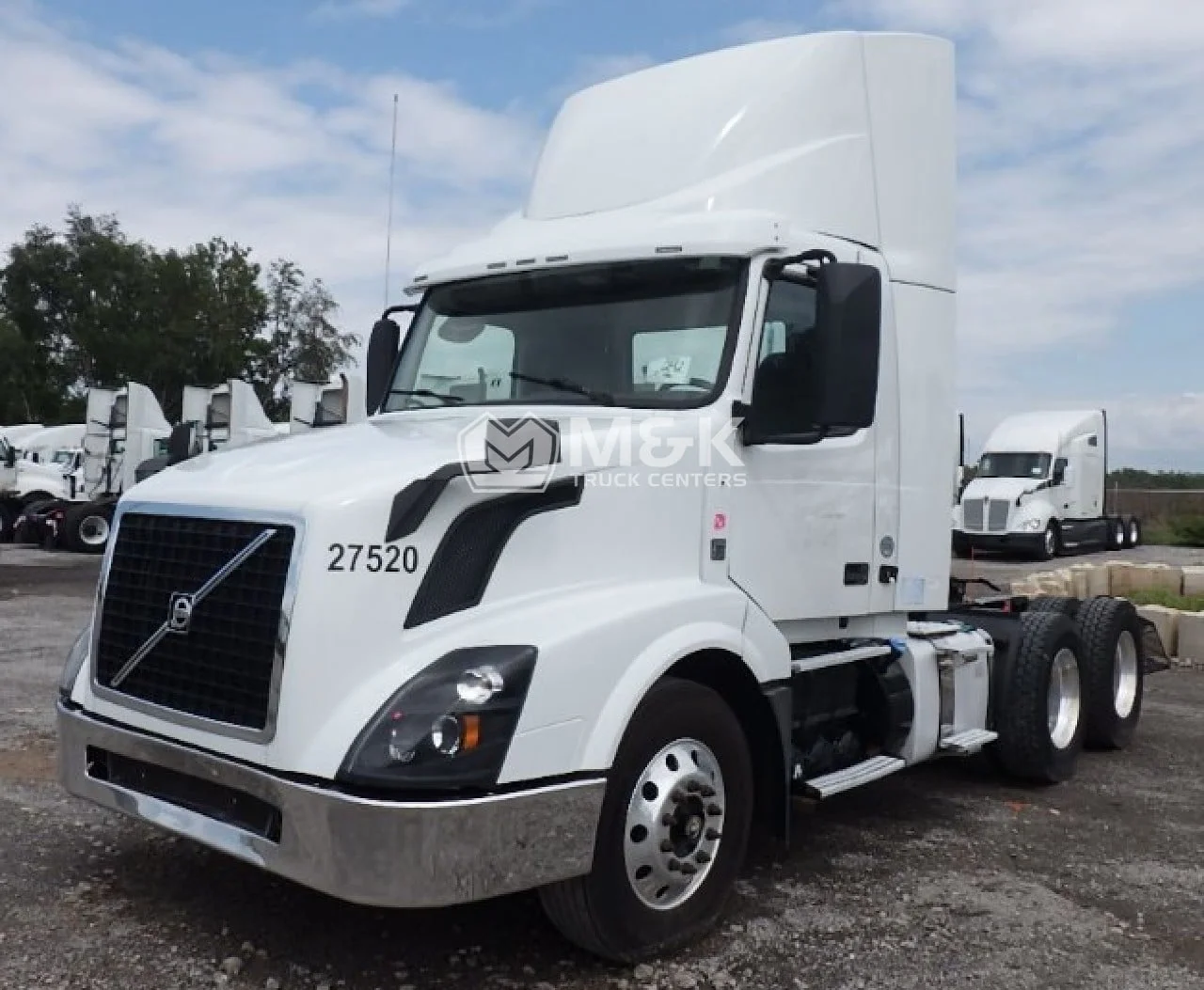 2017 Volvo VNL 300 in Alsip, IL