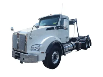 2027 Kenworth T880 in Orlando, FL