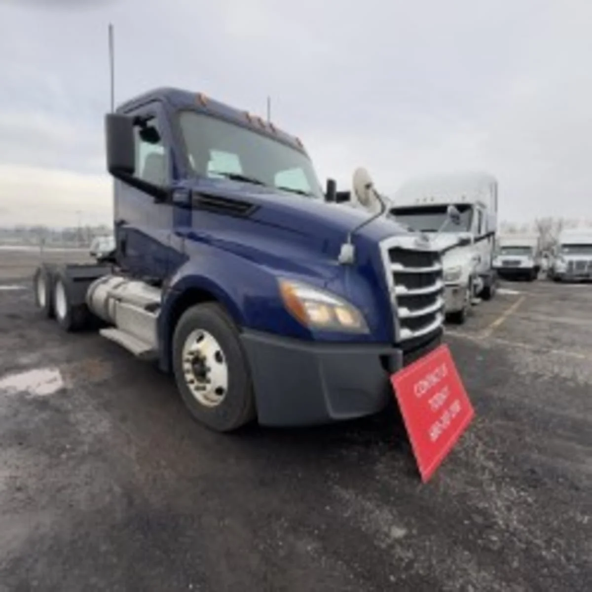 2020 Freightliner Cascadia in Syracuse, NY — photo 3