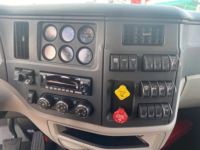 2027 Peterbilt 567 in Eau Claire, PA — photo 11