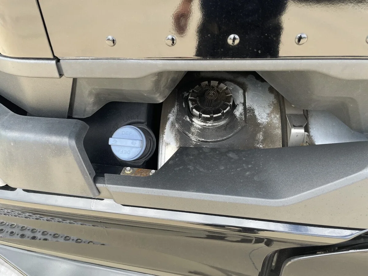 2023 Kenworth T680 — photo 20