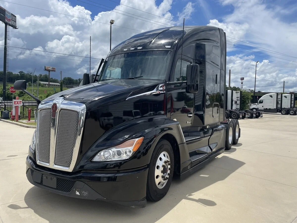 2023 Kenworth T680