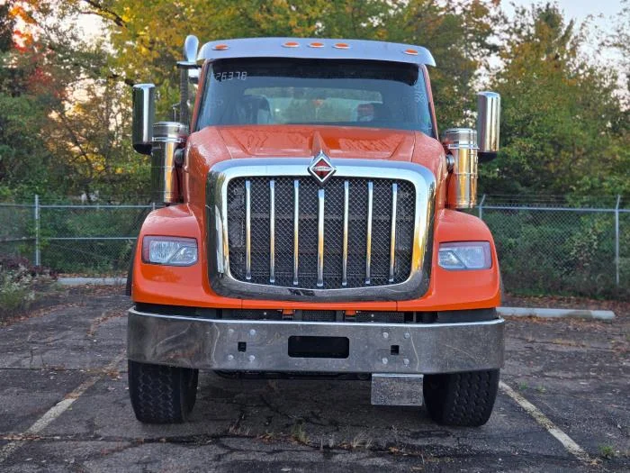 2026 International HX - image 3