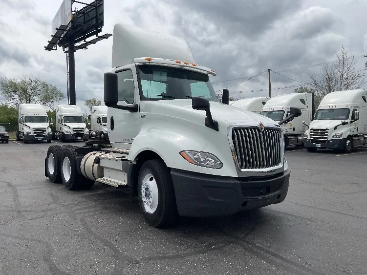 2019 International LT in Akron, OH