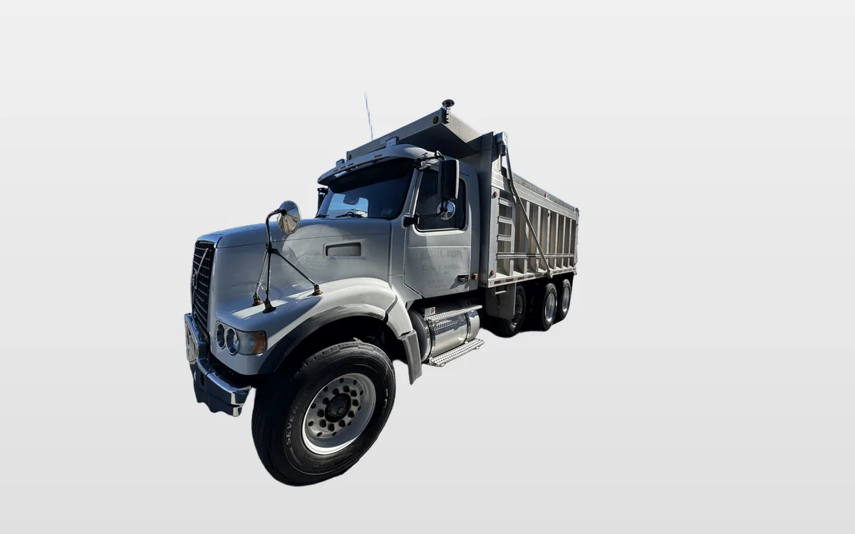 2006 Volvo VHD 300 - image 1