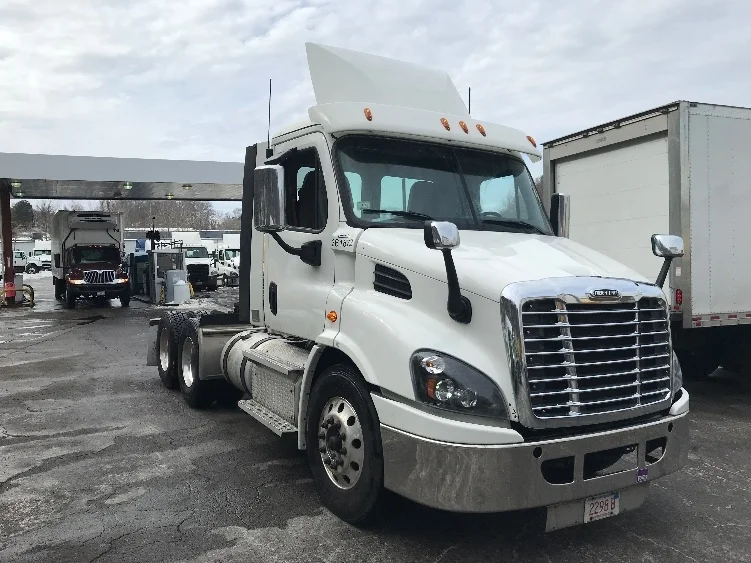 2020 Freightliner Cascadia in Springfield, MA