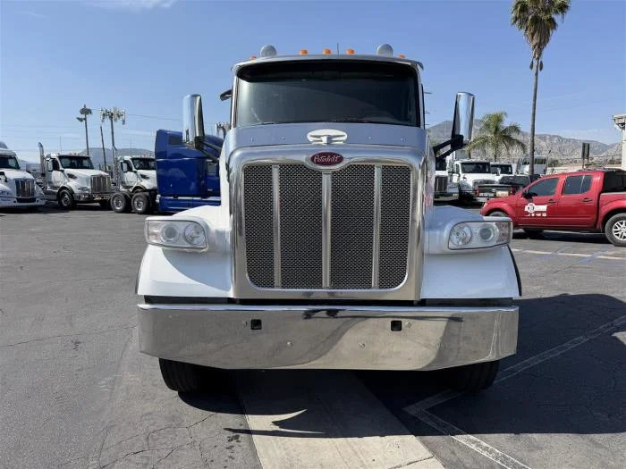 2021 Peterbilt 567 — photo 3