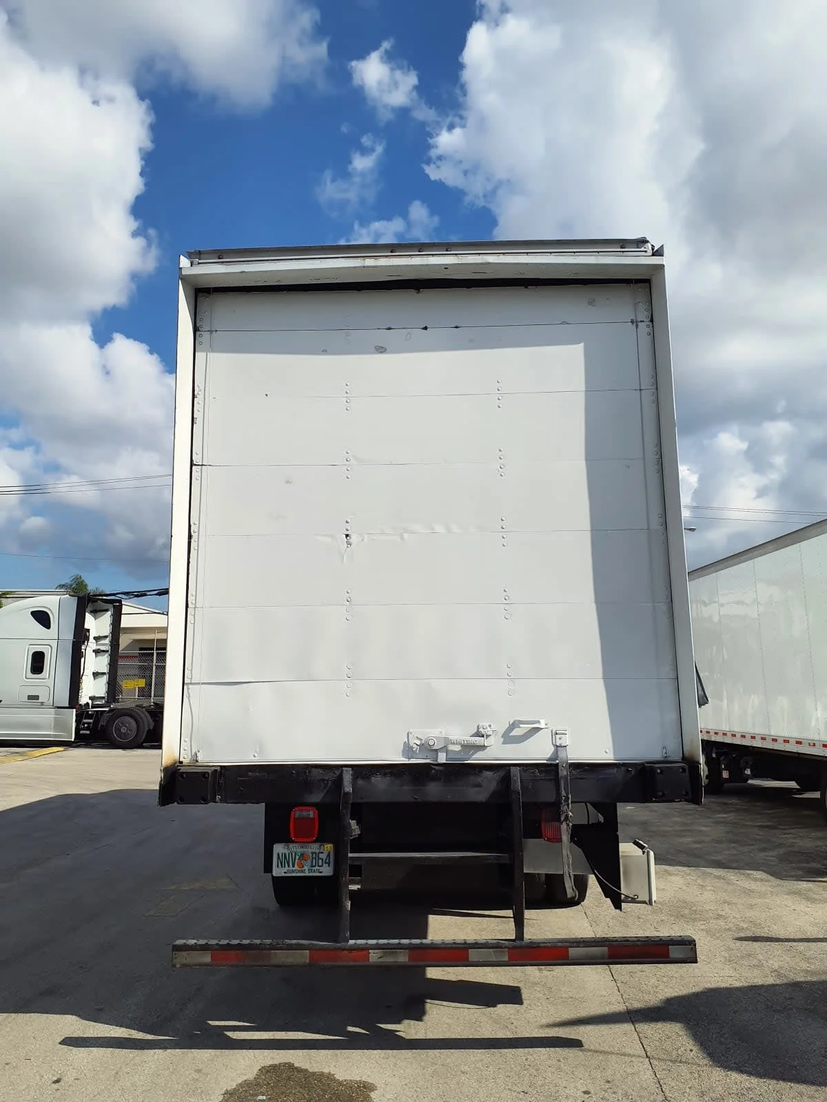 2020 Freightliner M2 106 in Miami, FL — photo 5