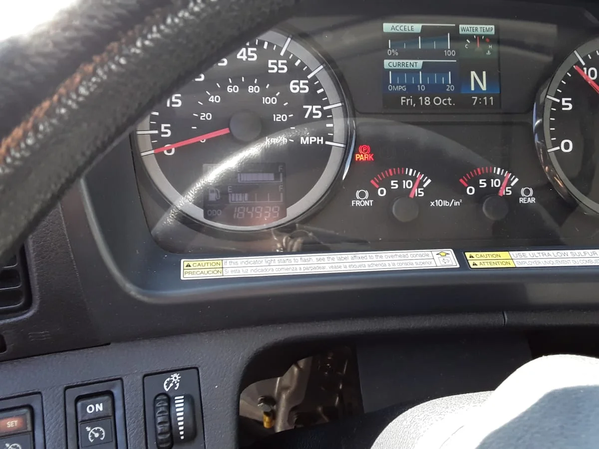 2016 Hino 338 - image 10