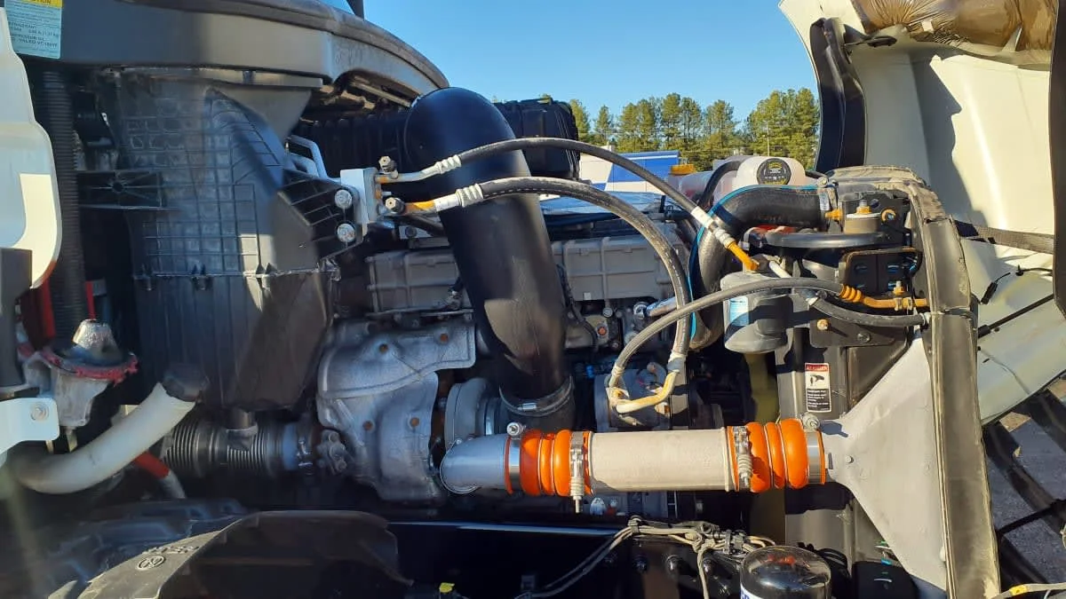 2021 Freightliner Cascadia - image 9