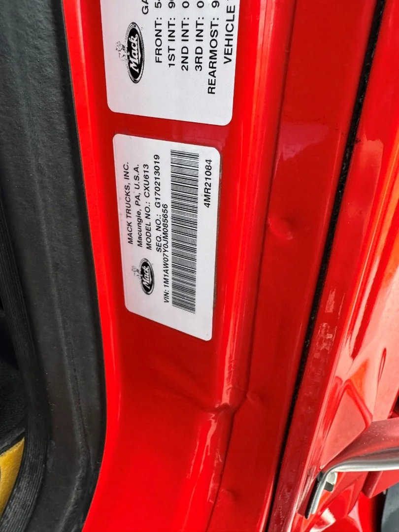 2018 MACK CXU613 - USED TRUCKS SLEEPER - image 22