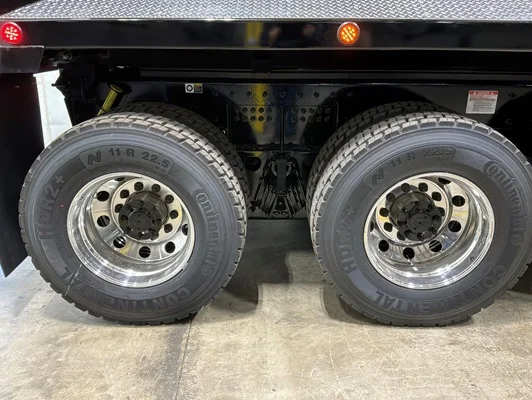 2027 Kenworth T880 in Denver, CO — photo 3