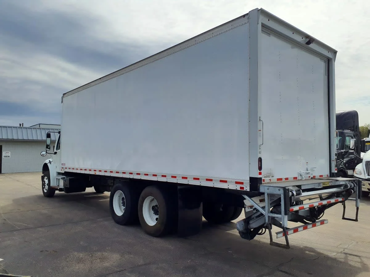 2022 Freightliner M2 106 in Oak Creek, WI — photo 6