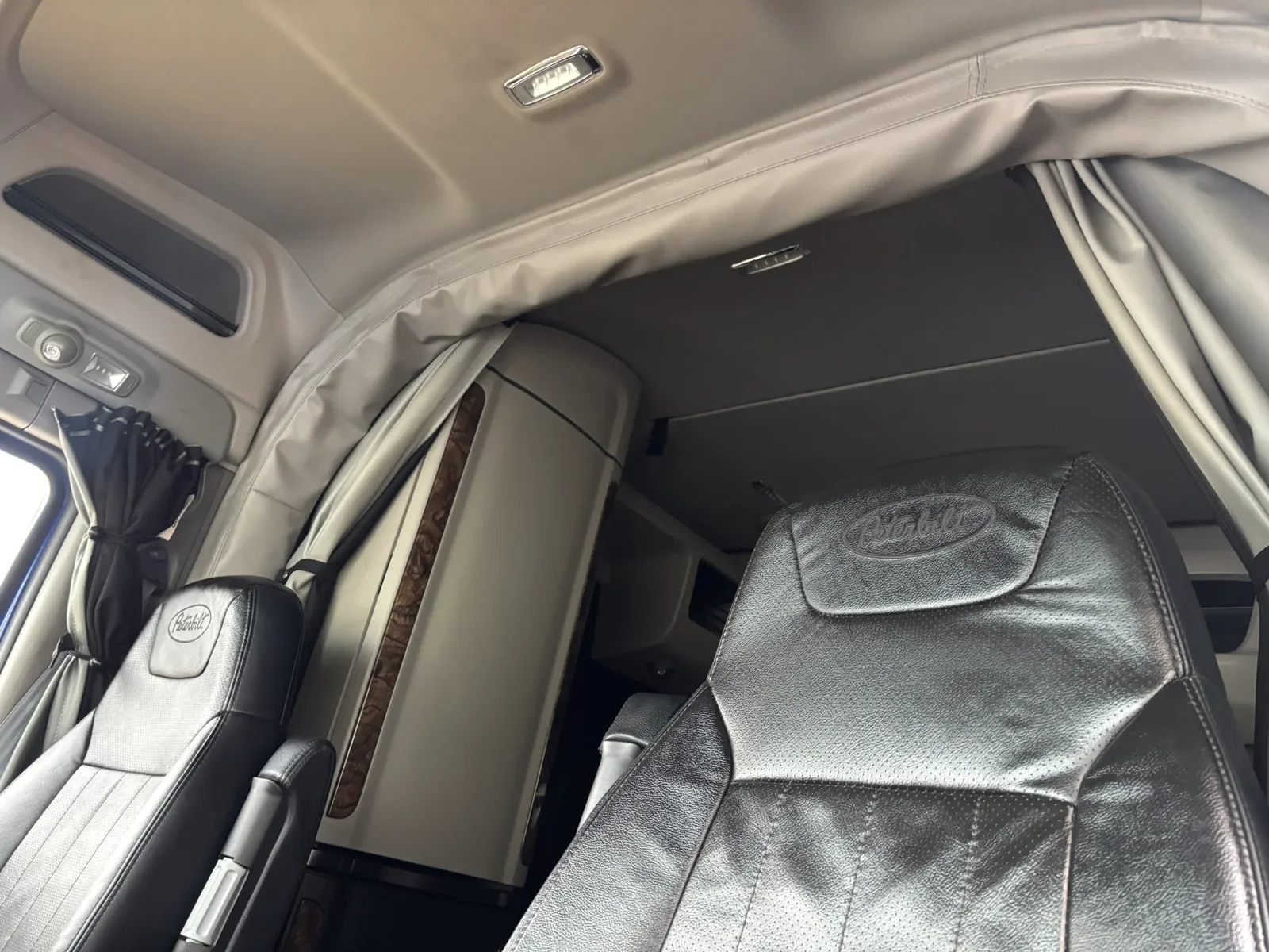 2025 Peterbilt 589 - image 20