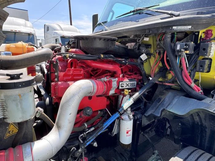 2023 International LT — photo 11