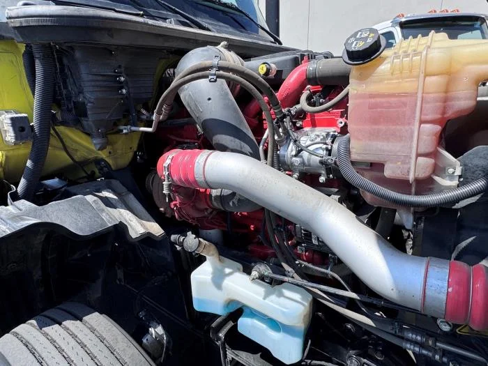 2023 International LT — photo 12