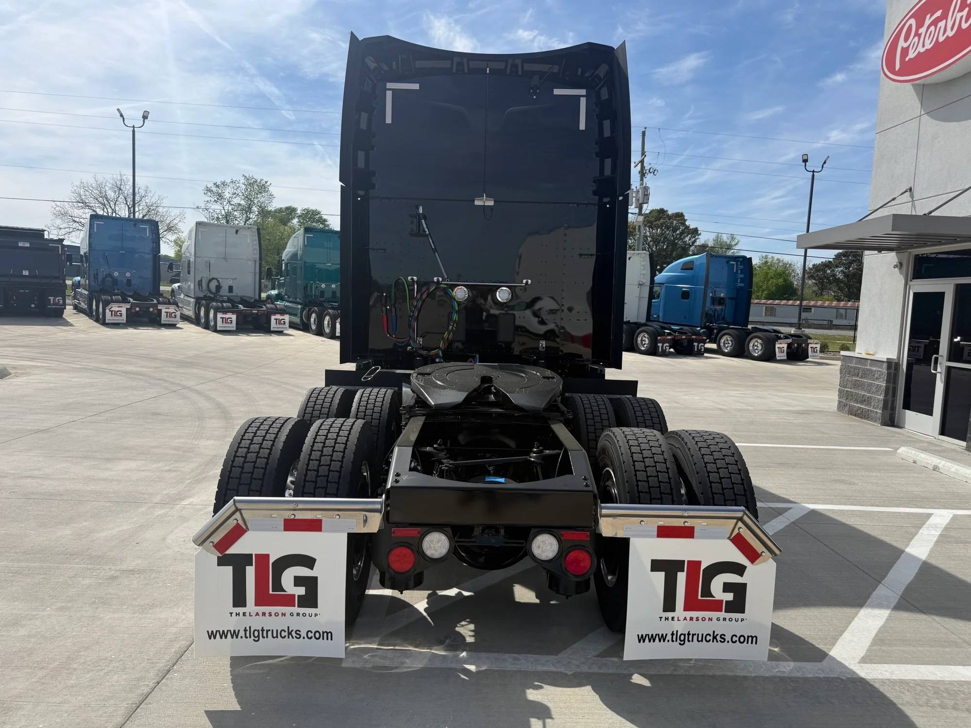 2027 Peterbilt 579 in Lowell, AR — photo 4