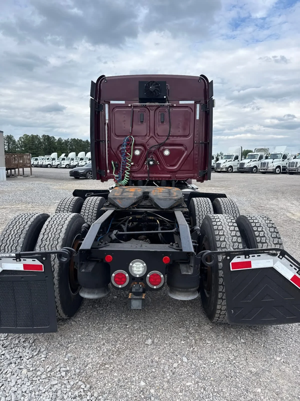 2020 Freightliner Cascadia in Birmingham, AL — photo 5