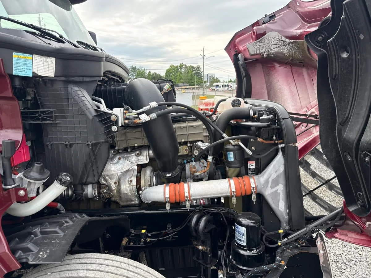 2020 Freightliner Cascadia in Birmingham, AL — photo 10