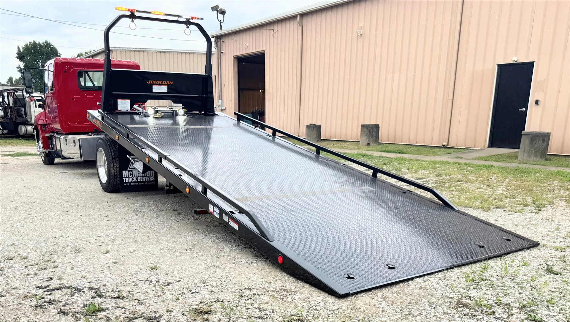2025 Hino in London, OH — photo 8