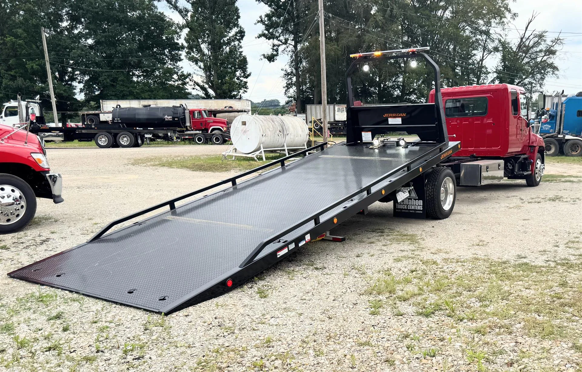 2025 Hino in London, OH — photo 9