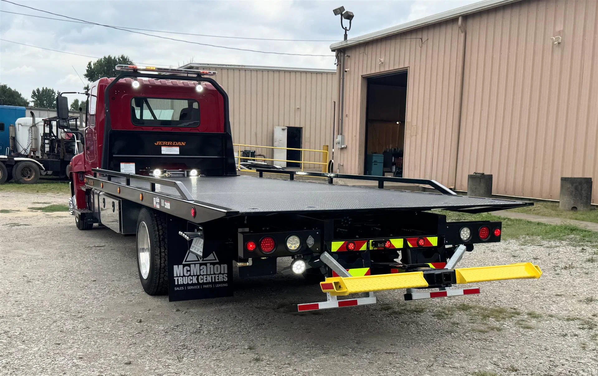 2025 Hino in London, OH — photo 3