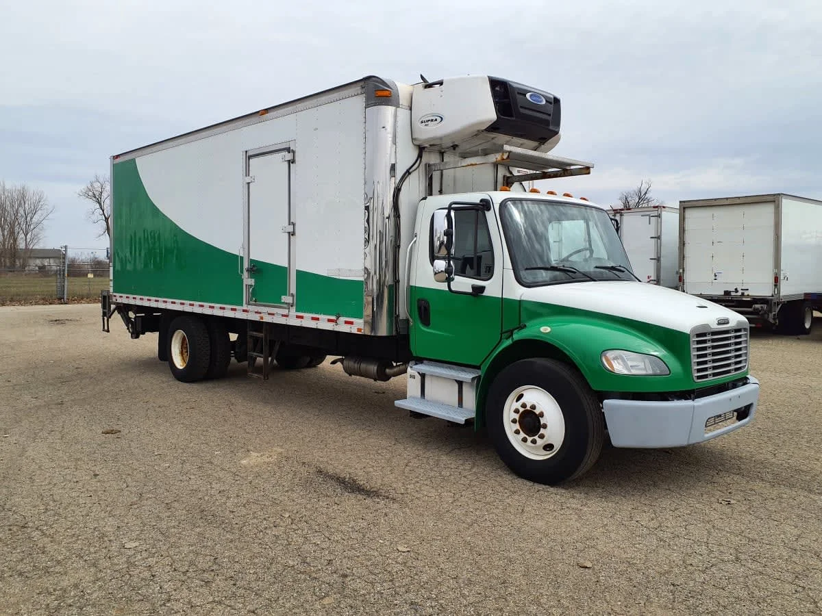 2020 Freightliner M2 106 - image 3