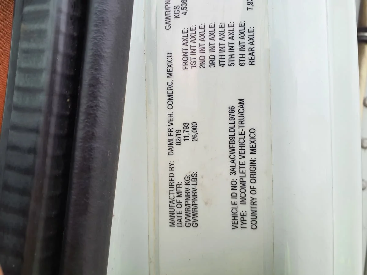 2020 Freightliner M2 106 - image 12