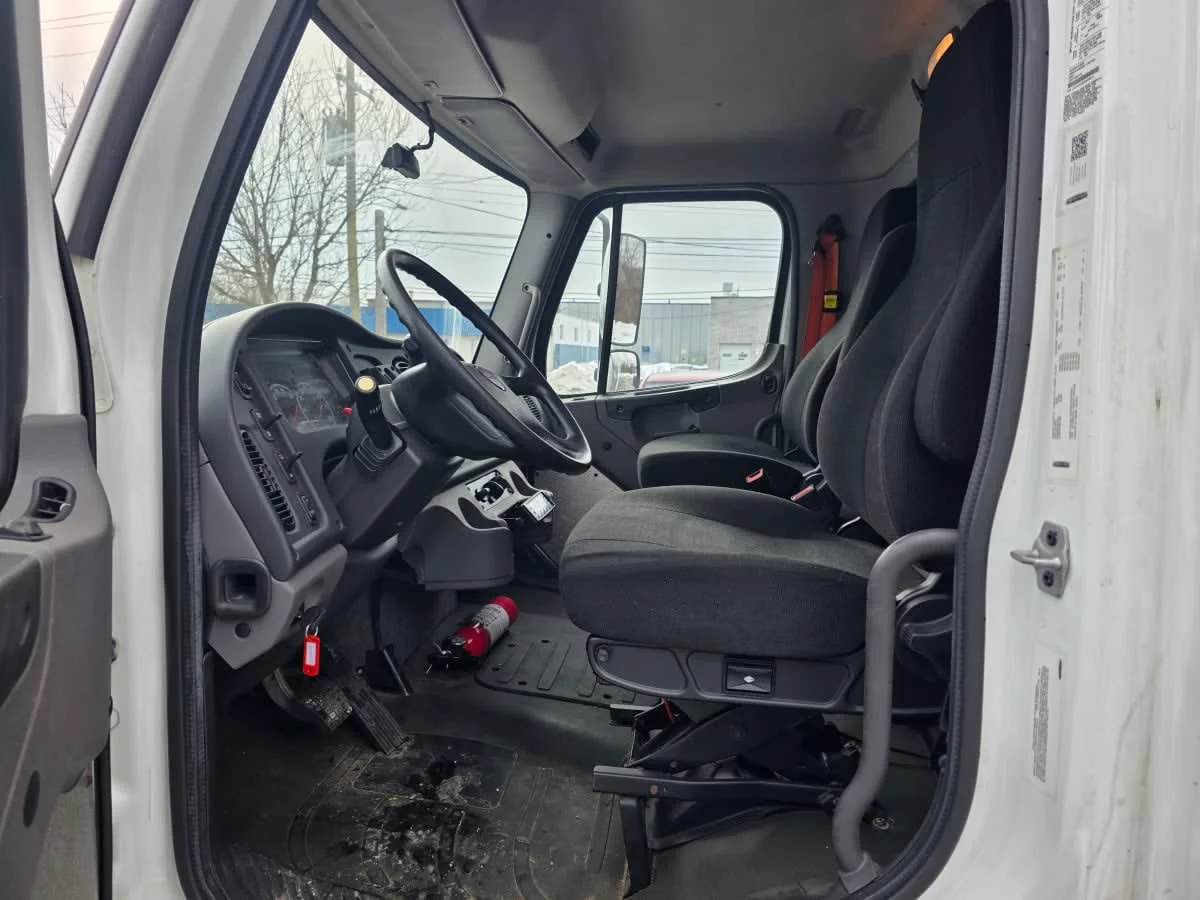 2019 Freightliner M2 106 in Bensalem, PA — photo 8