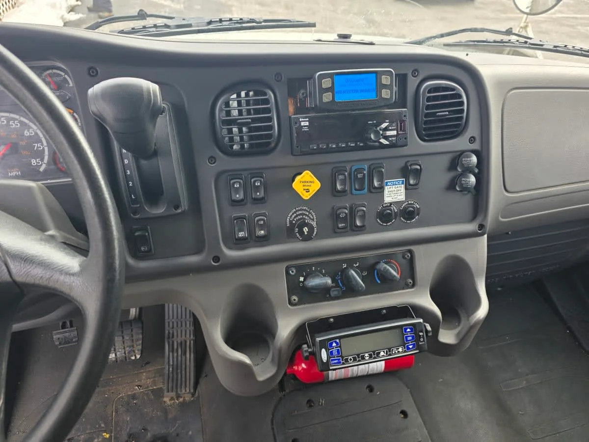 2019 Freightliner M2 106 in Bensalem, PA — photo 12